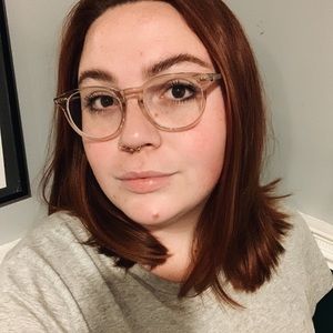 Meet your Posher, Liz